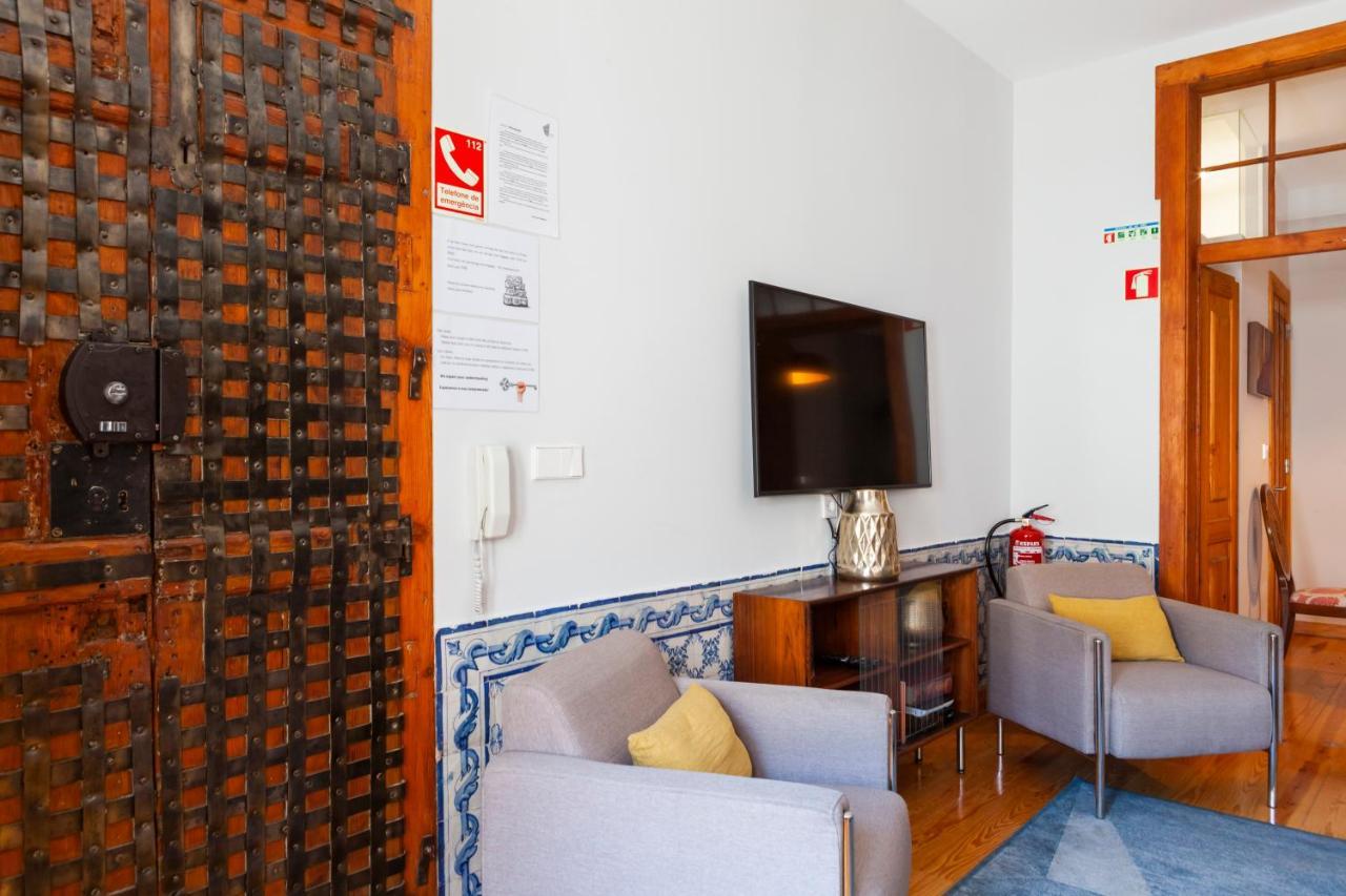 Alfama Terrace Apartment With Authentic XVIII Tiles And Historic Notes 3 Bedrooms & 2 Bathrooms Ac Lissabon Exterior foto