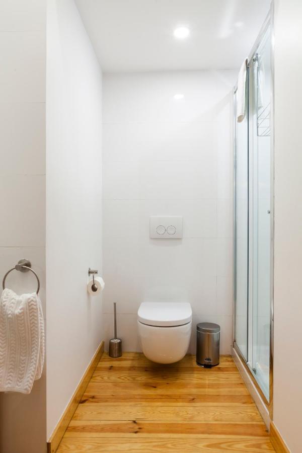 Alfama Terrace Apartment With Authentic XVIII Tiles And Historic Notes 3 Bedrooms & 2 Bathrooms Ac Lissabon Exterior foto