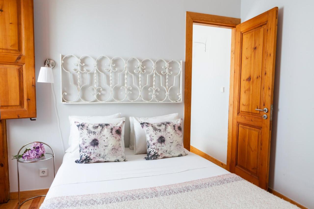 Alfama Terrace Apartment With Authentic XVIII Tiles And Historic Notes 3 Bedrooms & 2 Bathrooms Ac Lissabon Exterior foto