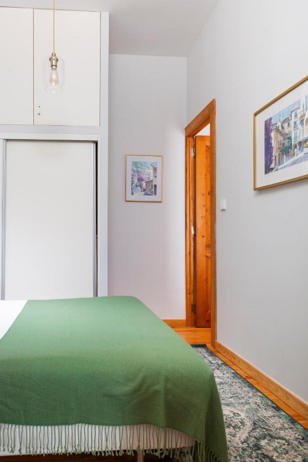 Alfama Terrace Apartment With Authentic XVIII Tiles And Historic Notes 3 Bedrooms & 2 Bathrooms Ac Lissabon Exterior foto